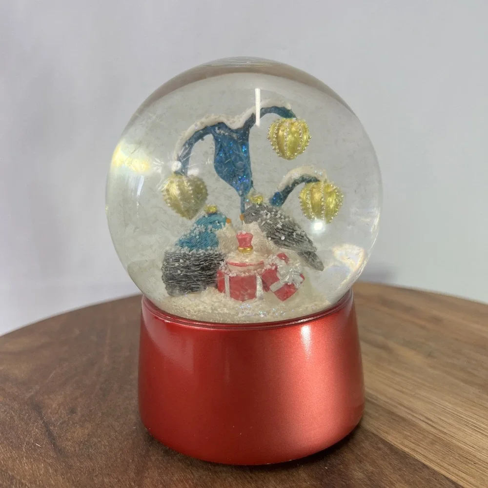 Nordstrom 2011 Holiday Snow Lighted Water Globe Christmas Presents & Birds Works